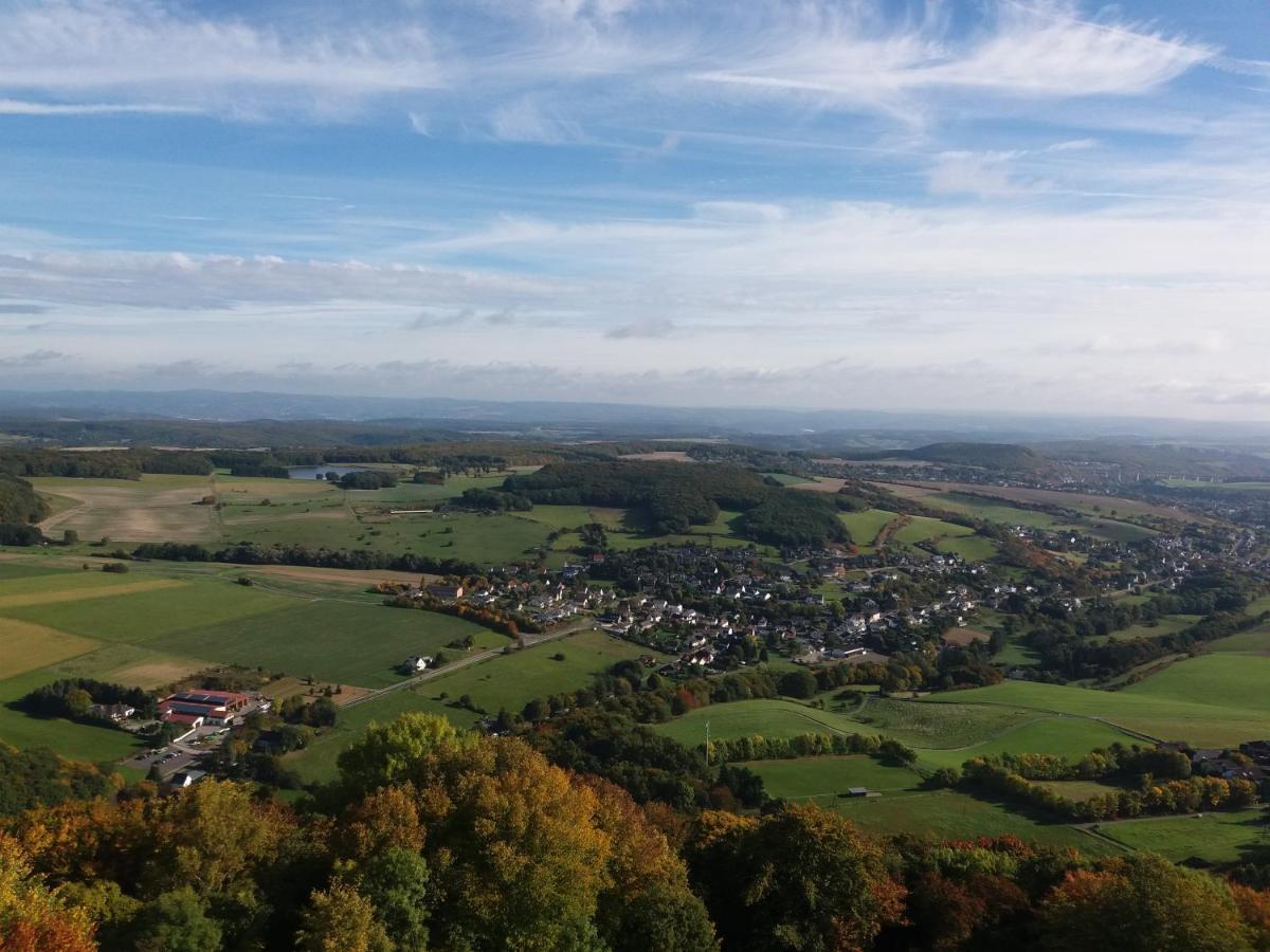 Ferienwohnung Reuter Niederzissen Exterior foto
